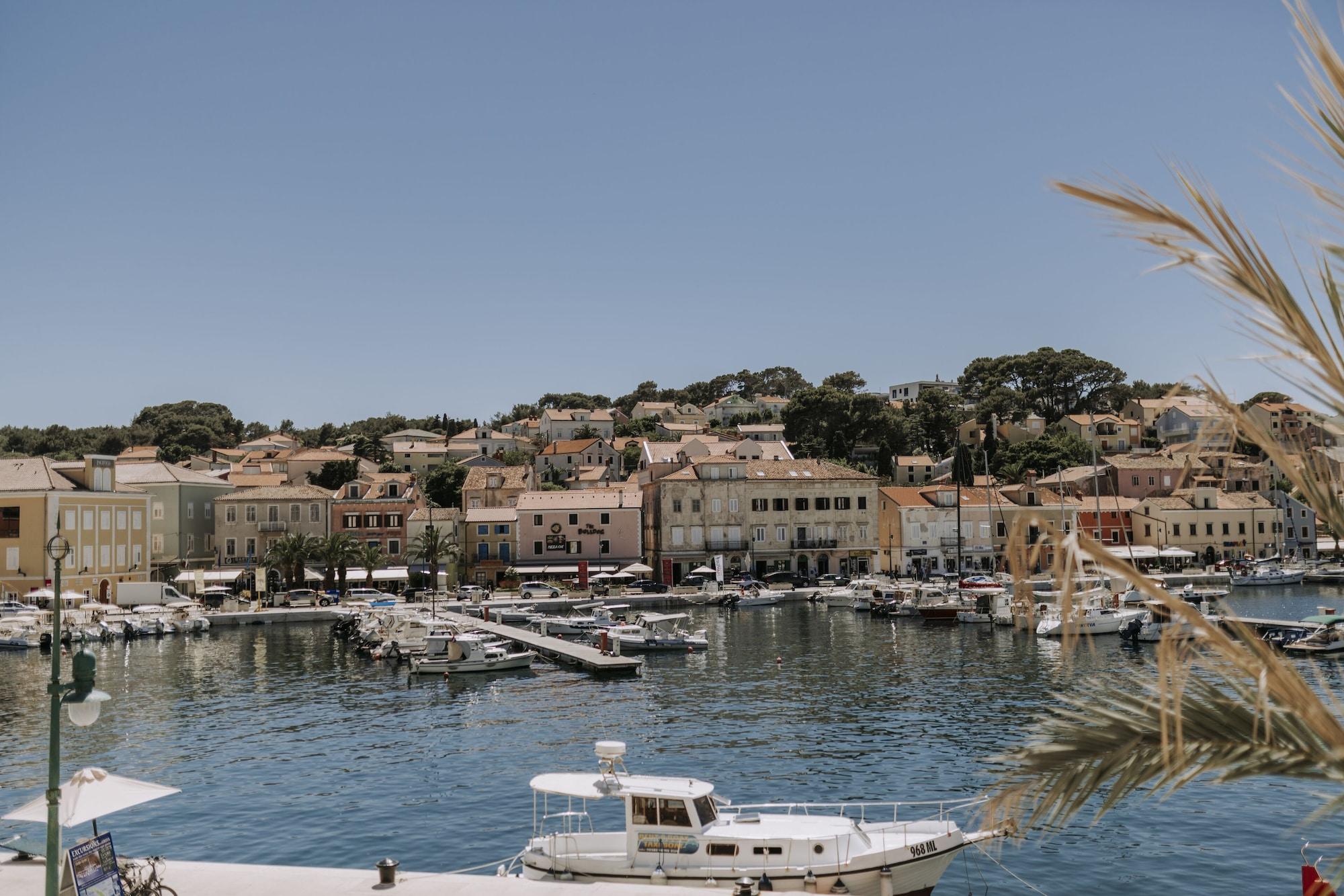 Hotel Apoksiomen Mali Lošinj Exterior foto