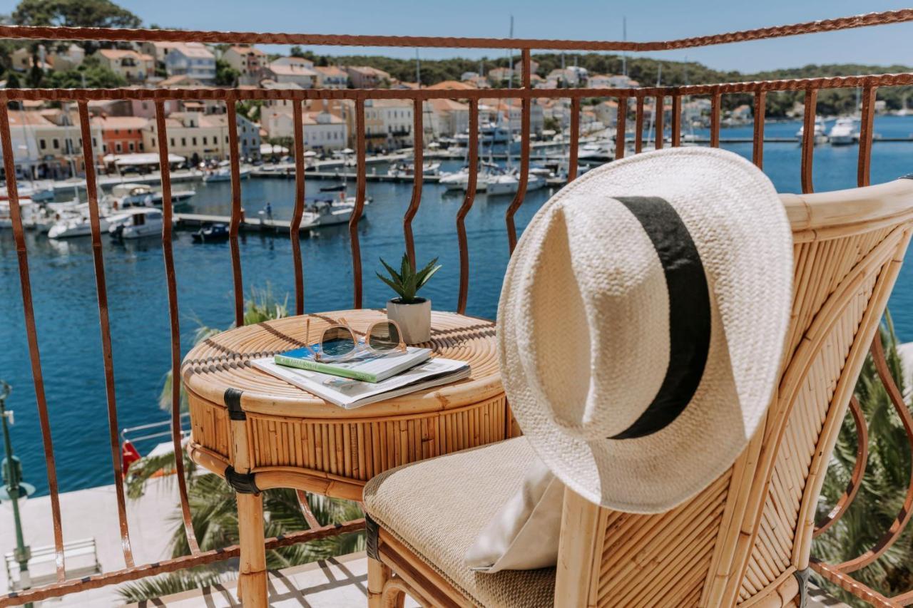 Hotel Apoksiomen Mali Lošinj Exterior foto