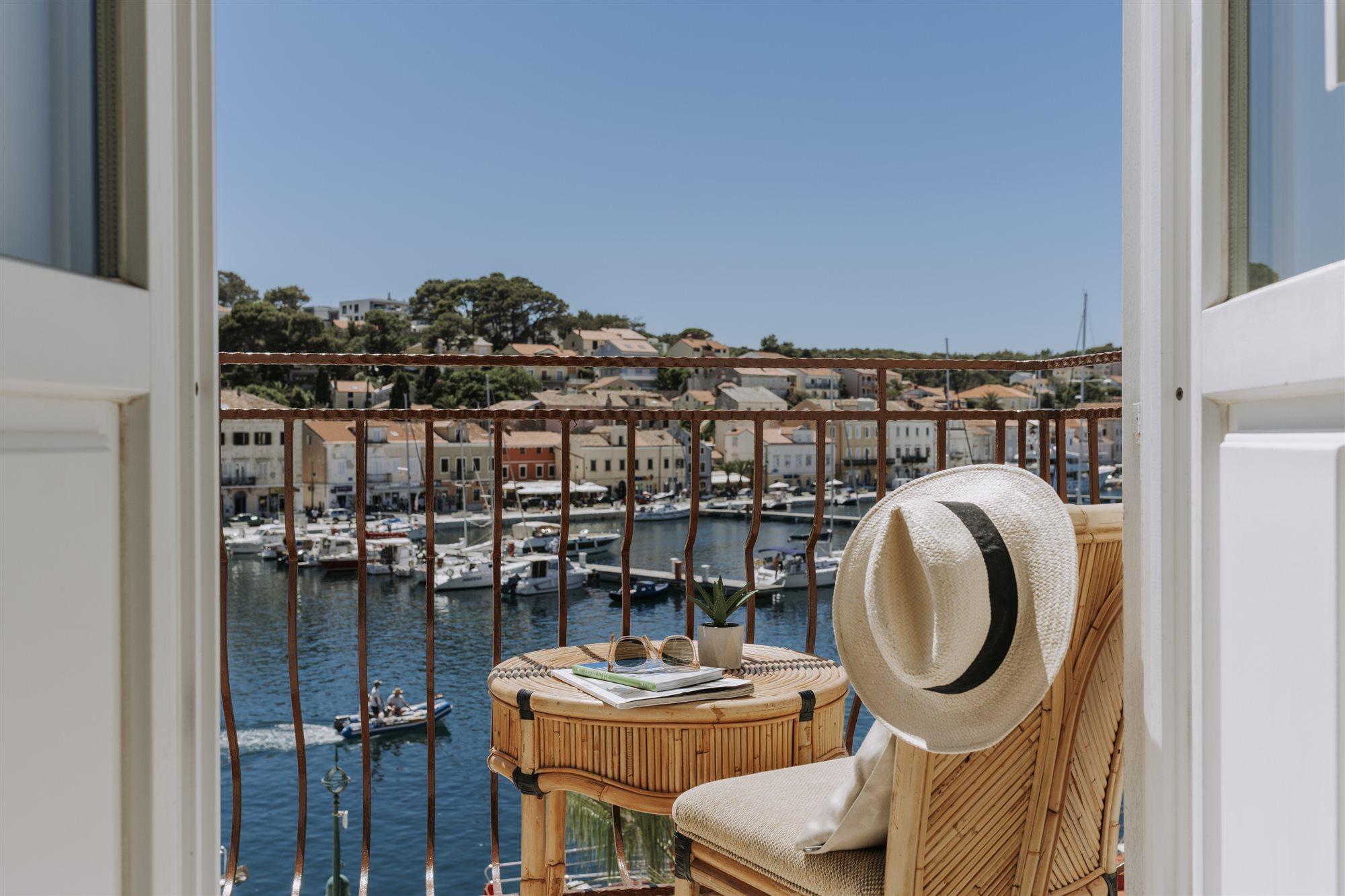 Hotel Apoksiomen Mali Lošinj Exterior foto